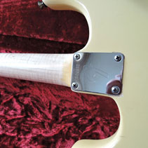 1971 Fender Stratocaster – graffity yellow