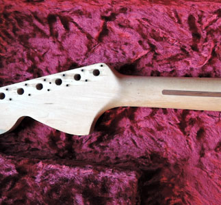 1971 Fender Stratocaster – graffity yellow